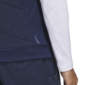 KW1712_7_APPAREL_On-Model_Detail-View-2_transparent-1.png