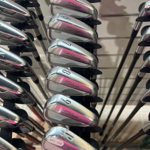 Titleist T150 Rautasetti Pw-5