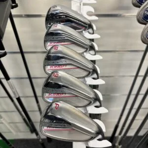 Cobra King F7, 6-P  Naisten rautasetti