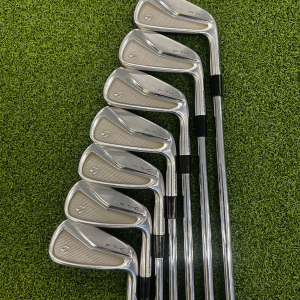 Rautasetti Taylormade P7MC 4-Pw Right X-Stiff