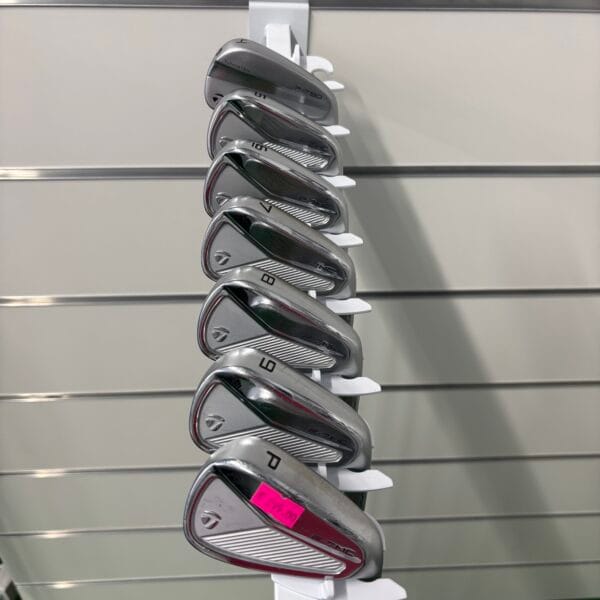 TaylorMade P7MC, 4-P Rautasetti