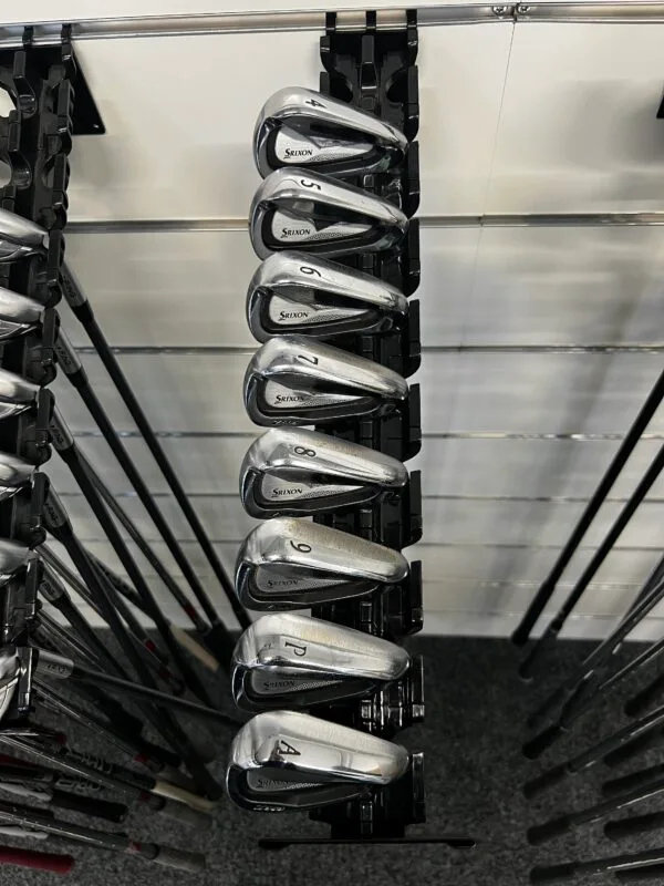 Srixon Z585 raudat Aw-4