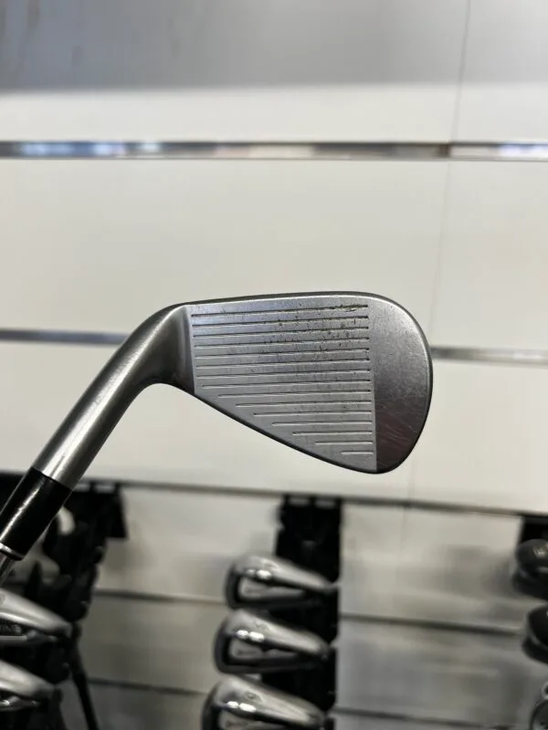 Srixon Z585 raudat Aw-4 - Image 2