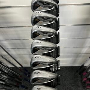 Wilson F5 FG Tour raudat Pw-4