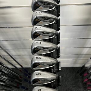 Wilson F5 FG Tour raudat Pw-4