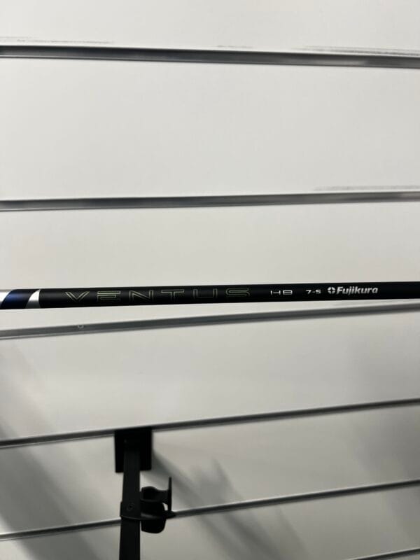 Taylormade Qi35 Hybrid 4H / 22° - Image 3