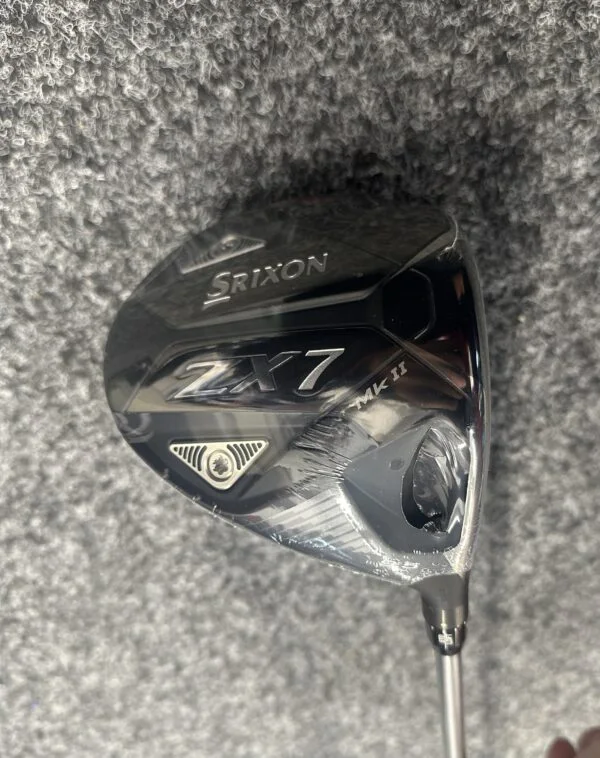 DEMO Srixon ZX7 Draiveri RH 9.5 Stiff